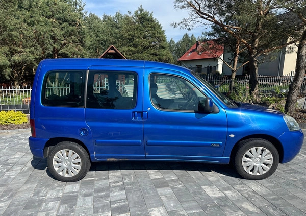 Citroen Berlingo cena 9100 przebieg: 249303, rok produkcji 2005 z Lewin Brzeski małe 92